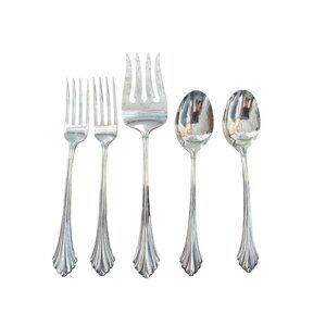 Oneida Bancroft USA Flatware Set 5 Pieces Stainless Steel Shell Pattern Classic
